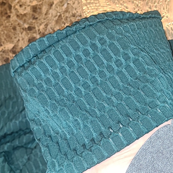 green Honeycomb-Texture High-Waist Pocket Leggings scrunch back nwt - Picture 4 of 5